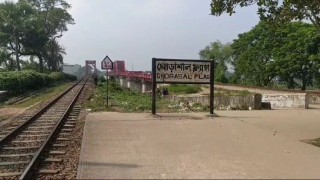 নরসিংদীর ঘোড়াশালে ট্রেনের কাটাপড়ে মা ও মেয়ের মৃত্যু
